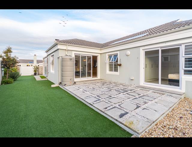3 BEDROOM FREESTANDING SOLD IN SUNNINGDALE